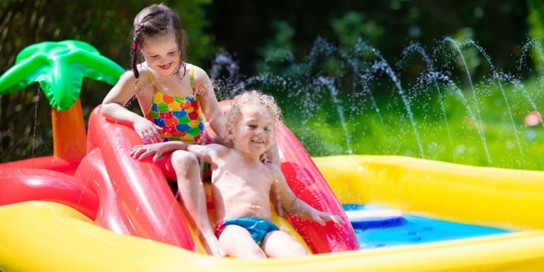 Baby Planschbecken, der fröhliche Wasserspaß im Sommer