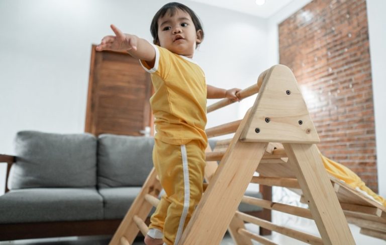 Pikler Dreieck für Kinder